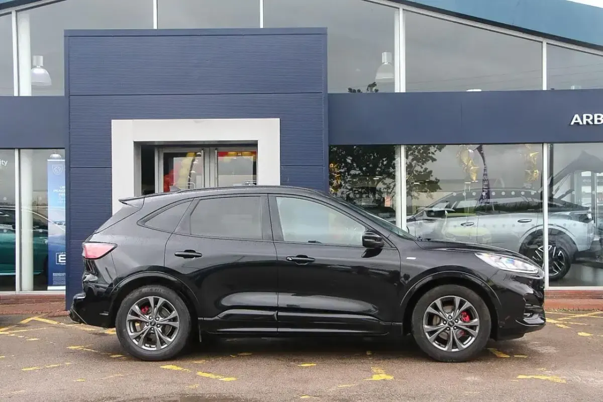 Used Ford Kuga ST-Line 120 HP (88 kW) 2022 Black SUV