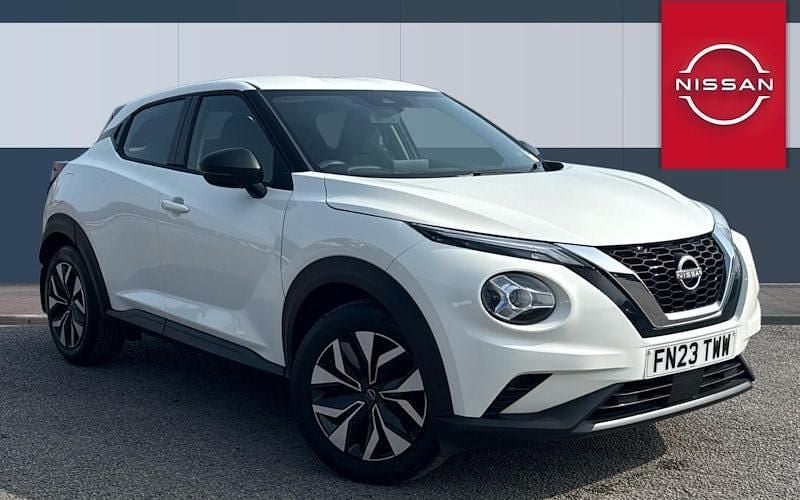 Used Nissan Juke Acenta 114 HP (83 kW) 2023 White SUV