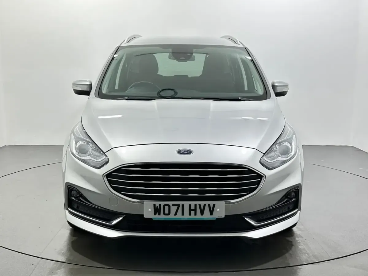 Usado Ford Galaxy Titanium 150 HP (110 kW) 2021 Prateado Monovolume