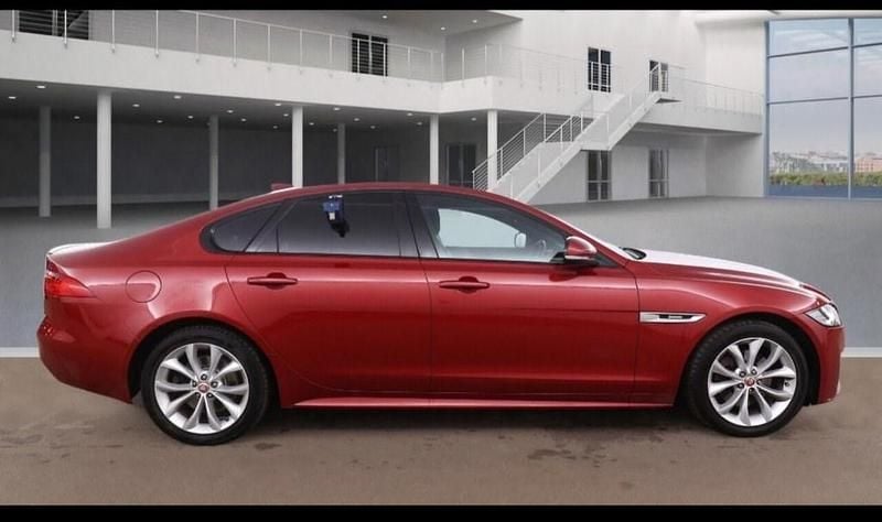 Used Jaguar XF R-Sport 180 HP (132 kW) 2019 Red Sedan