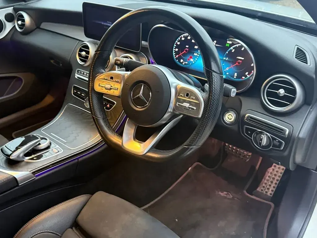 Used Mercedes C300 AMG line 245 HP (180 kW) 2019 White Coupe