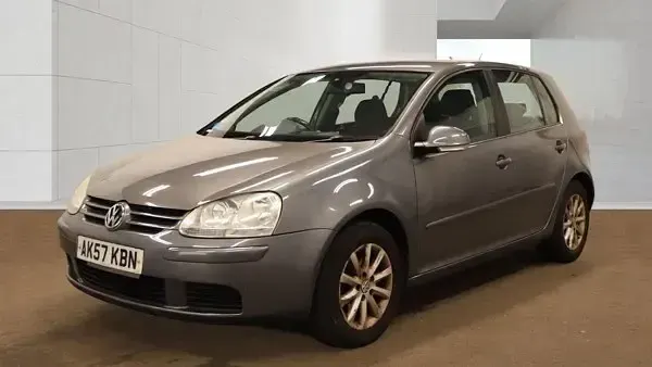 Begagnad VW Golf V Match 105 HK (77 kW) 2007 Grå Halvkombi
