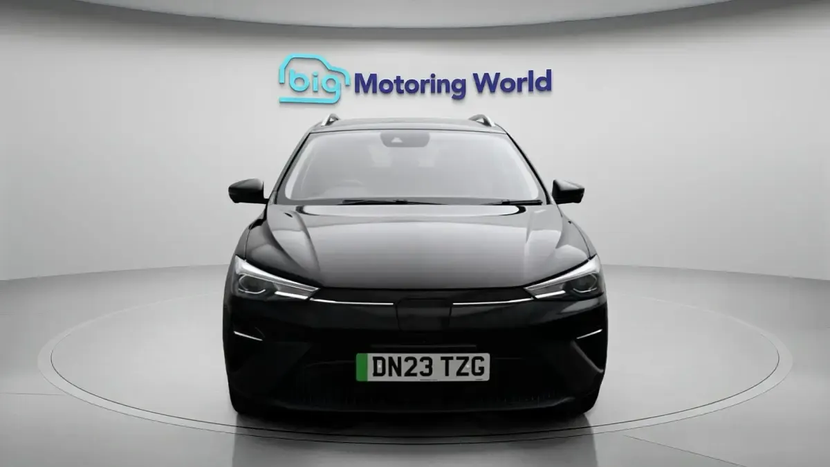 Second-hand MG MG5 EV Trophy 114 kW (156 CP) 2022 Negru Break