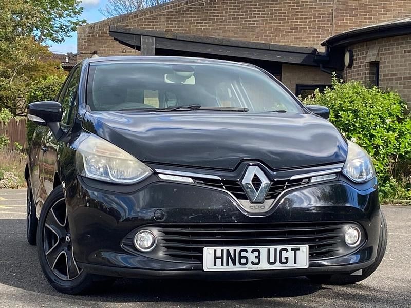 Used Renault Clio IV Dynamique 75 HP (55 kW) 2013 Black Hatchback