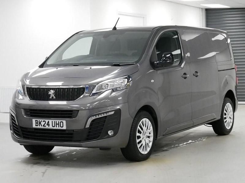 Used Peugeot Expert Premium 145 HP (106 kW) 2024 Grey Van