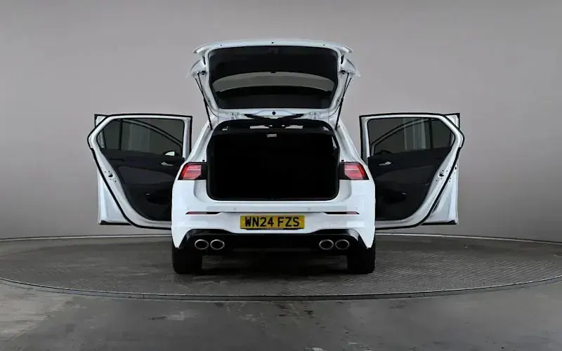 Used VW Golf VIII R 320 HP (235 kW) 2024 White Hatchback