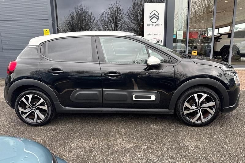 Used Citroën C3 PureTech 108 HP (79 kW) 2023 Black Hatchback