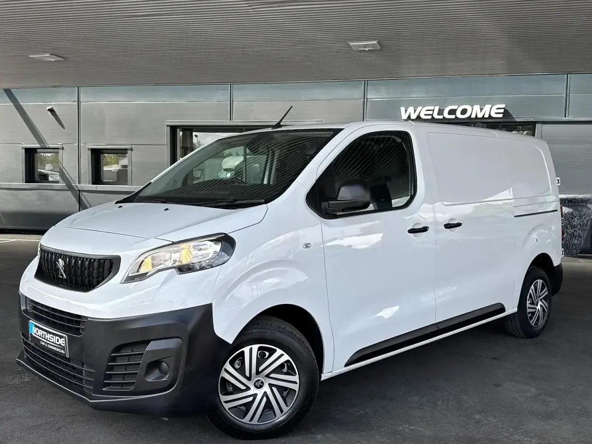 Used Peugeot Expert Premium 145 HP (106 kW) 2022 White Van