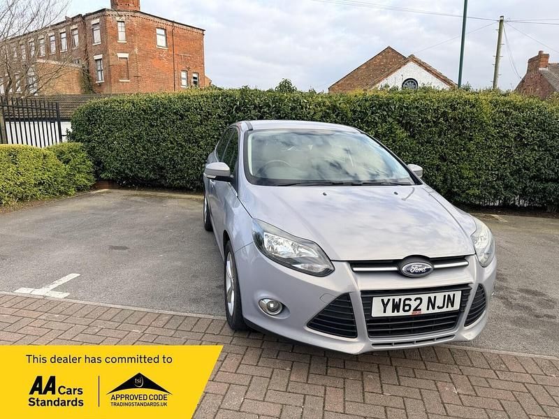 Used Ford Focus Zetec 2017 Silver Hatchback