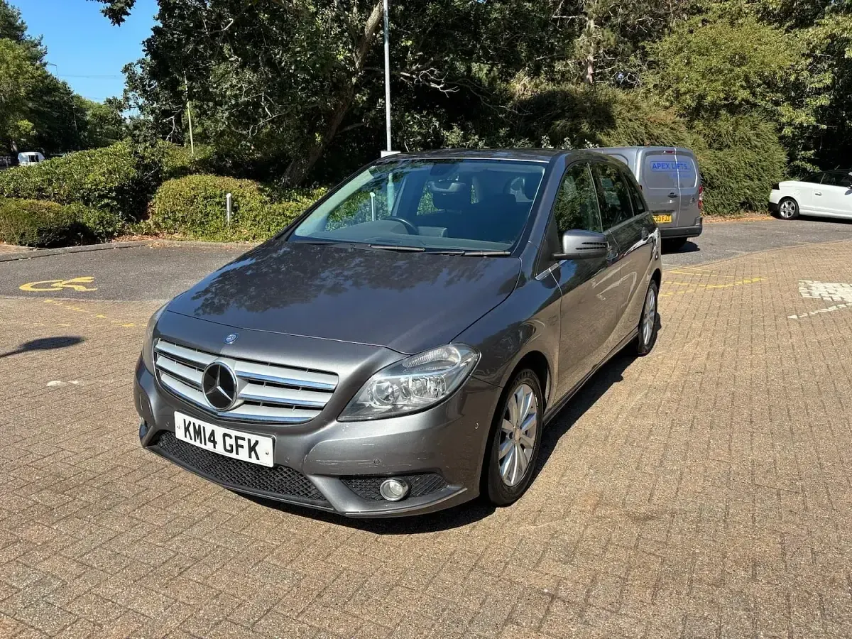Used Mercedes B180 SE 109 HP (80 kW) 2014 Grey Hatchback