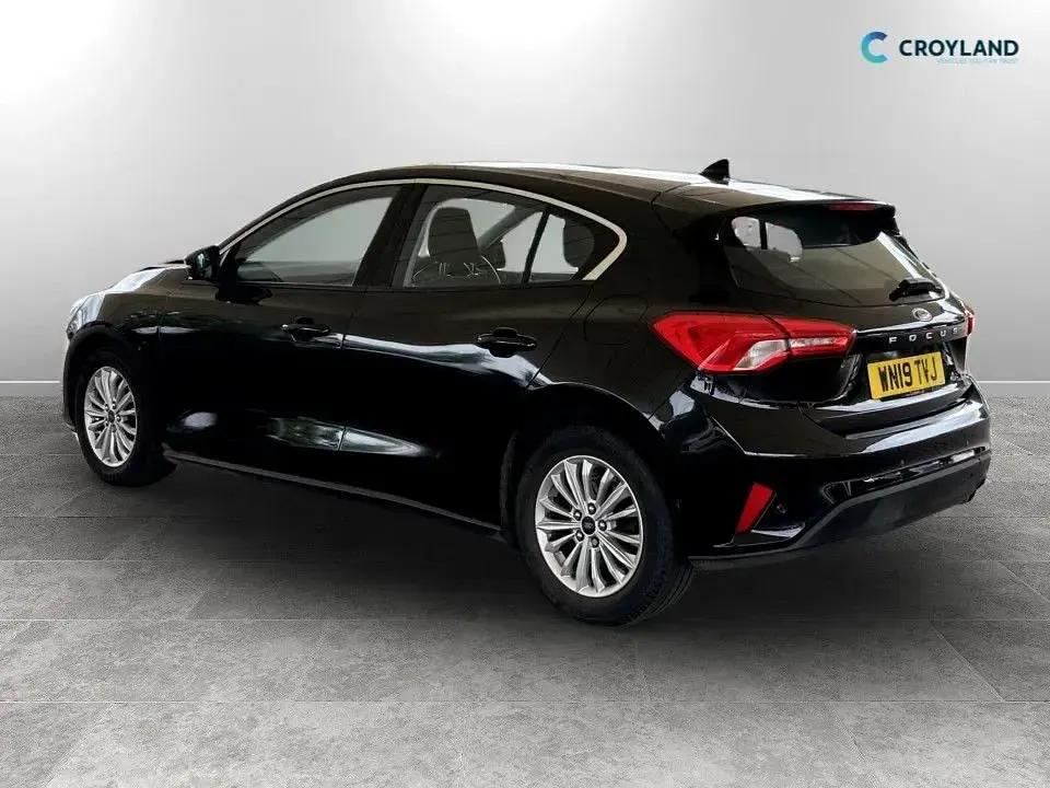 Used Ford Focus Titanium 125 HP (91 kW) 2019 Black Hatchback