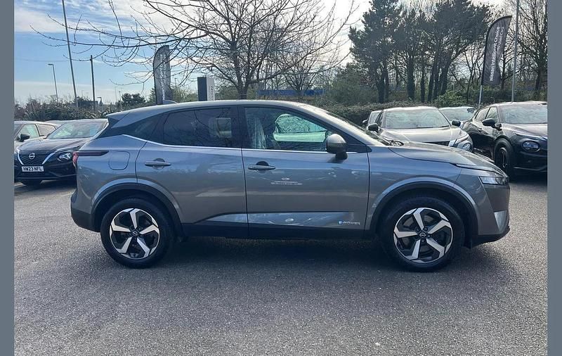 Used Nissan Qashqai N-Connecta 187 HP (137 kW) 2023 Grey SUV