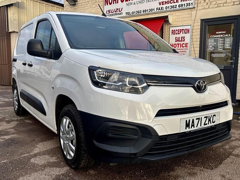 Used Toyota Proace Active 2021 White MPV