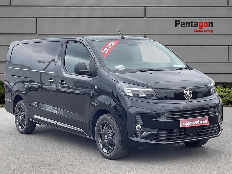 Quartz silver New 2025 Vauxhall Vivaro S Van | £23,990 (A bit pricey) - Image 1/3