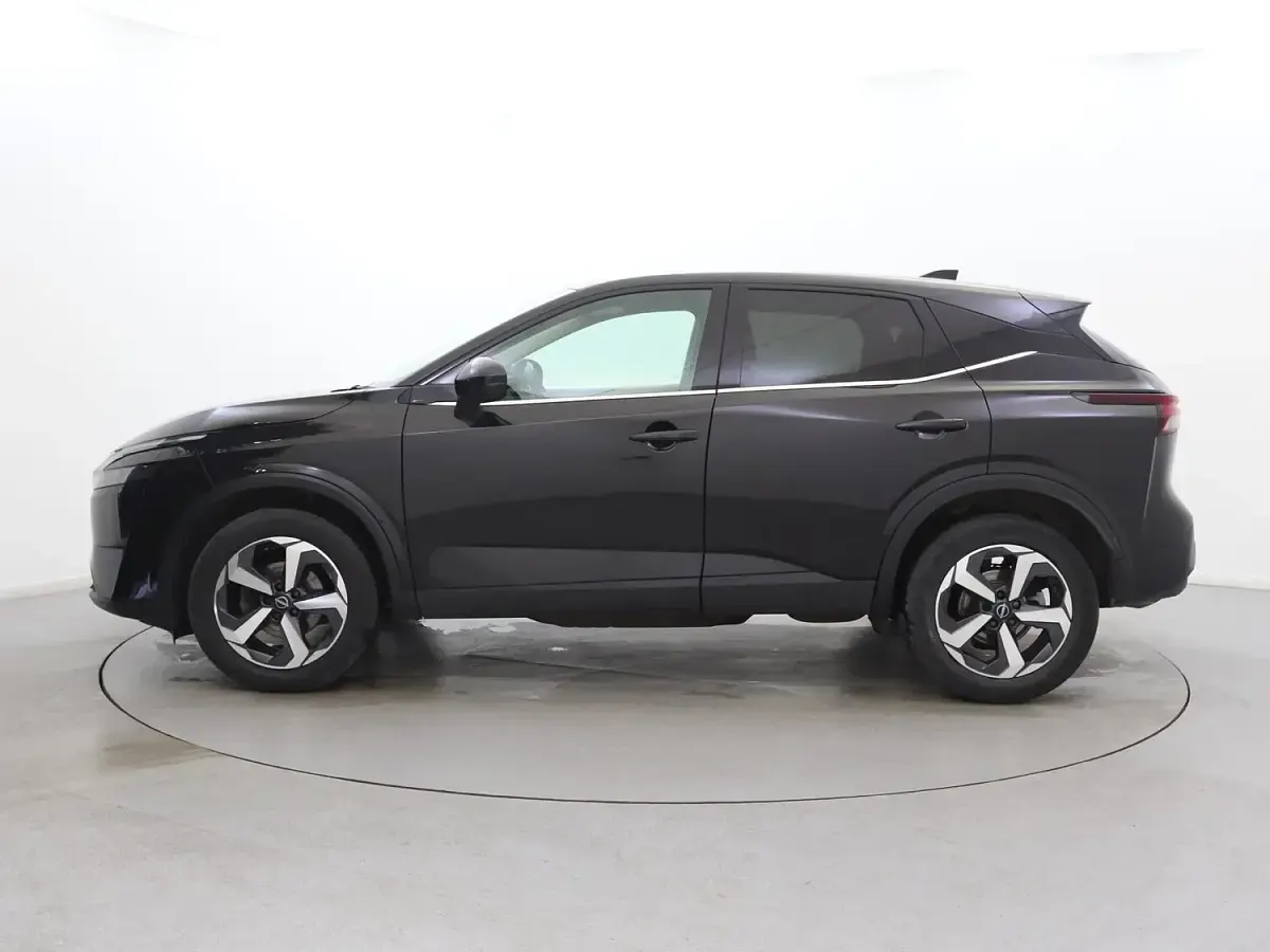 Used Nissan Qashqai N-Connecta 2023 Black SUV
