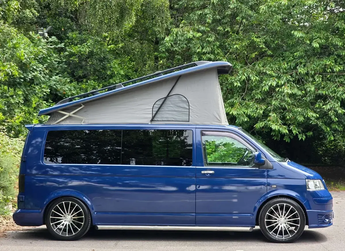 Used VW T5 130 HP (95 kW) 2006 Blue Van