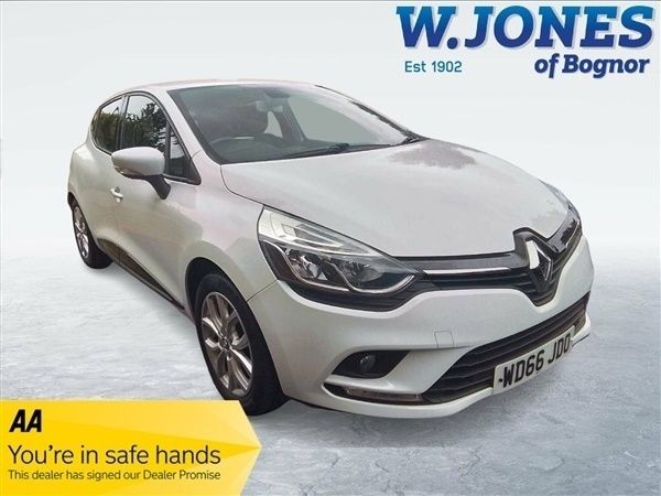 White Used 2016 Renault Clio IV Dynamique Hatchback | £8,195 (Fair price) - Image 1/1