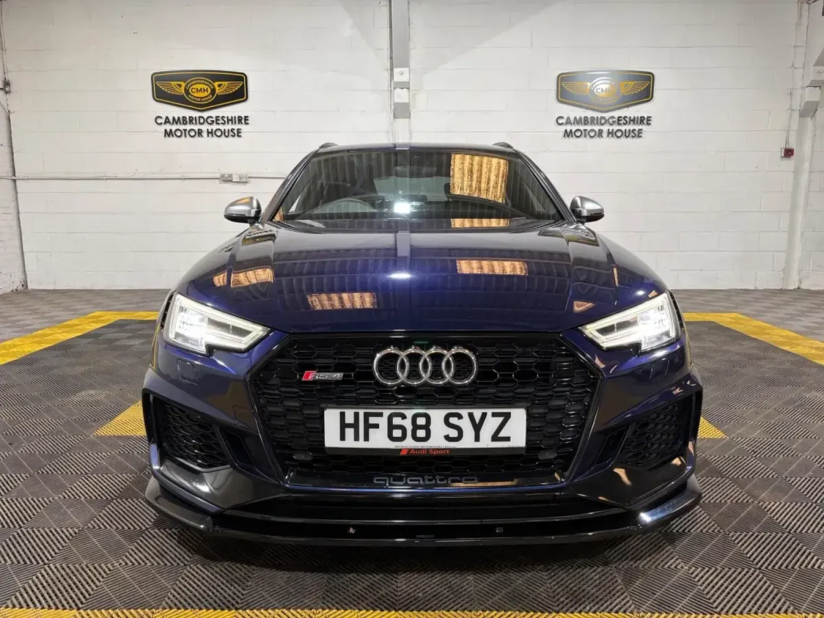 Used Audi RS4 Advanced 450 HP (330 kW) 2018 Blue Estate