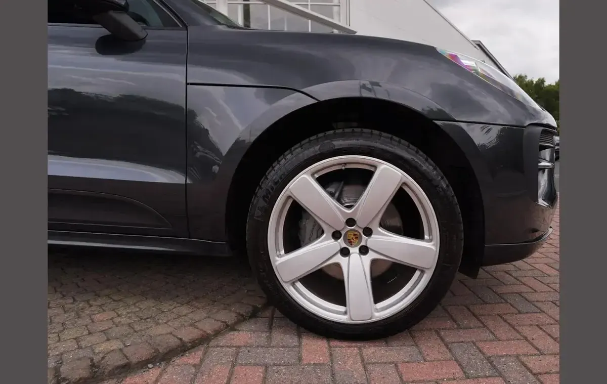 Used Porsche Macan 348 HP (255 kW) 2019 Grey SUV