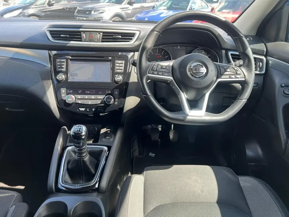 Used Nissan Qashqai N-Connecta 2018 Blue SUV