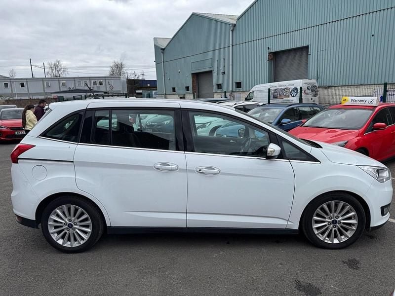 Used Ford Grand C-Max Titanium 2018 White MPV
