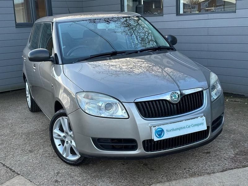 Beige Used 2007 Skoda Fabia Hatchback | £1,995 (A bit pricey) - Image 1/4