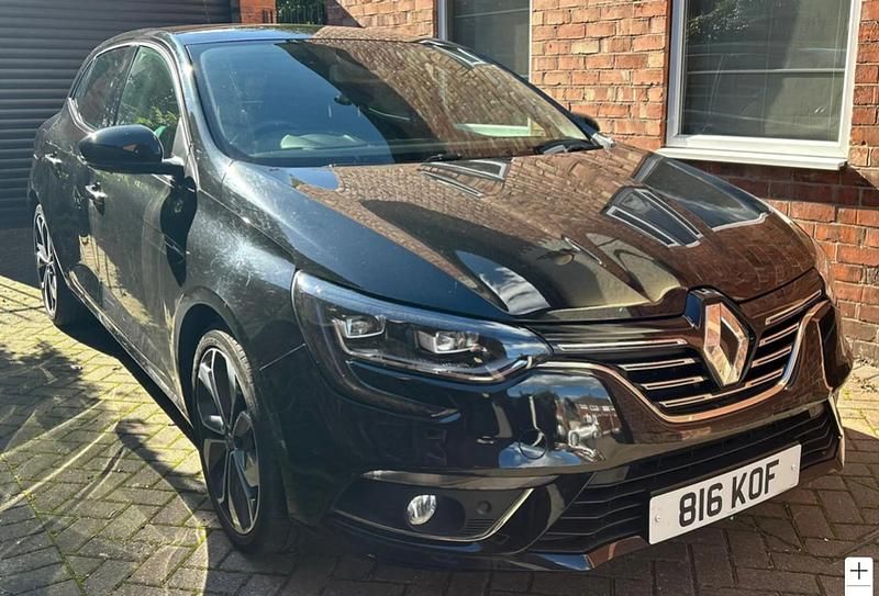 Black Used 2016 Renault Mégane III Bose Edition Hatchback | £9,999 - Image 1/3