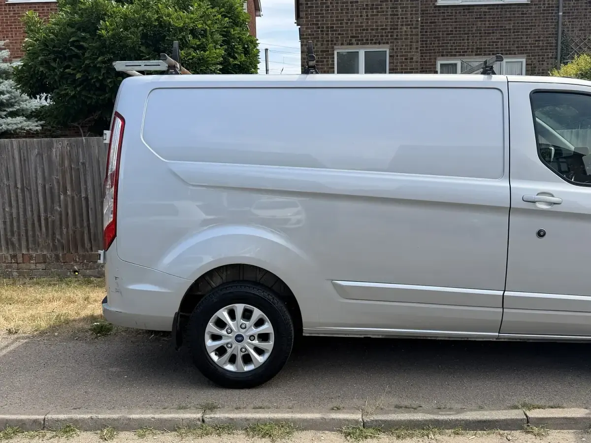 Used Ford Transit Custom Limited 130 HP (95 kW) 2021 Silver Van