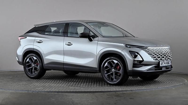 Silver Used 2024 Omoda 5 SUV | £21,298 (Fair price) - Image 1/4