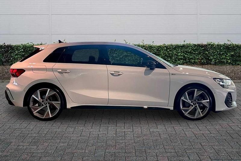 Used Audi A3 Black Edition 147 HP (108 kW) 2025 White Hatchback