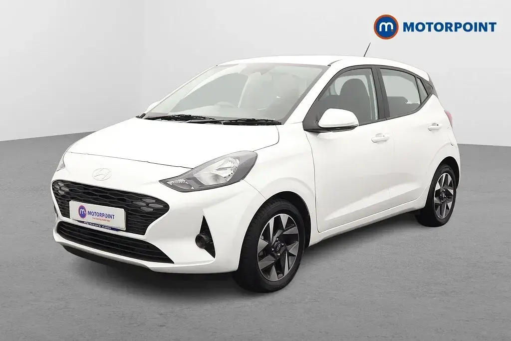 Used Hyundai i10 Advanced 2024 White Hatchback