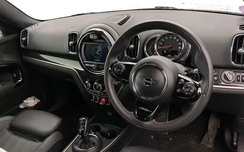 Gebraucht Mini Cooper S Comfort 192 PS (141 kW) 2019 Weiß Kleinwagen