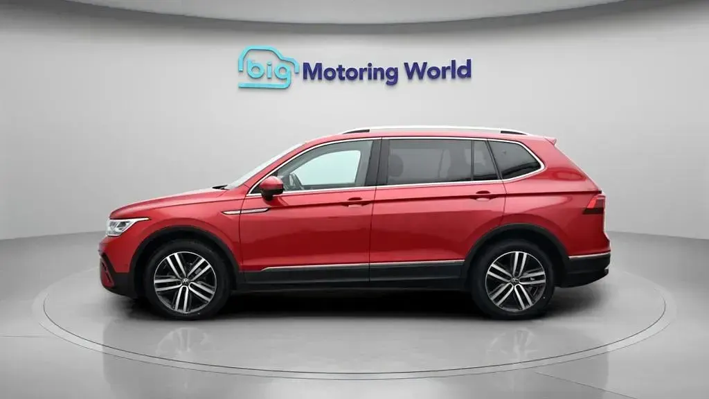 Used VW Tiguan Allspace Elegance 150 HP (110 kW) 2022 Red SUV