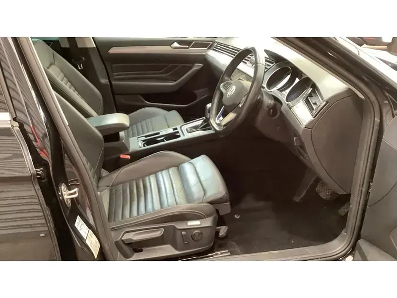Used VW Passat GTE 2022 Black Estate
