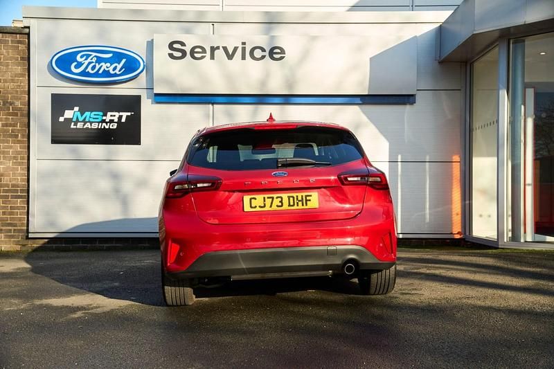 Used Ford Focus Titanium X 155 HP (114 kW) 2023 Red Hatchback