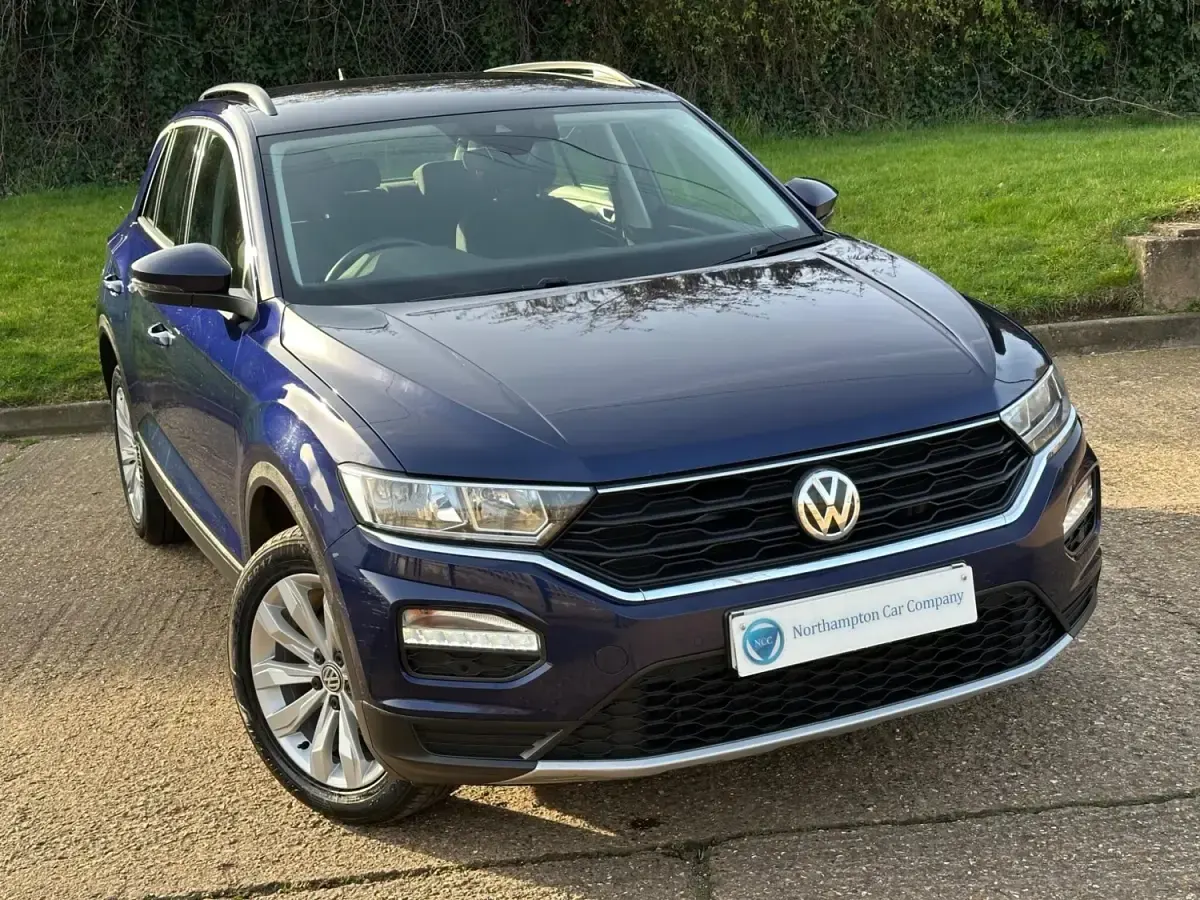 Usado VW T-Roc SE 115 HP (84 kW) 2019 Azul SUV