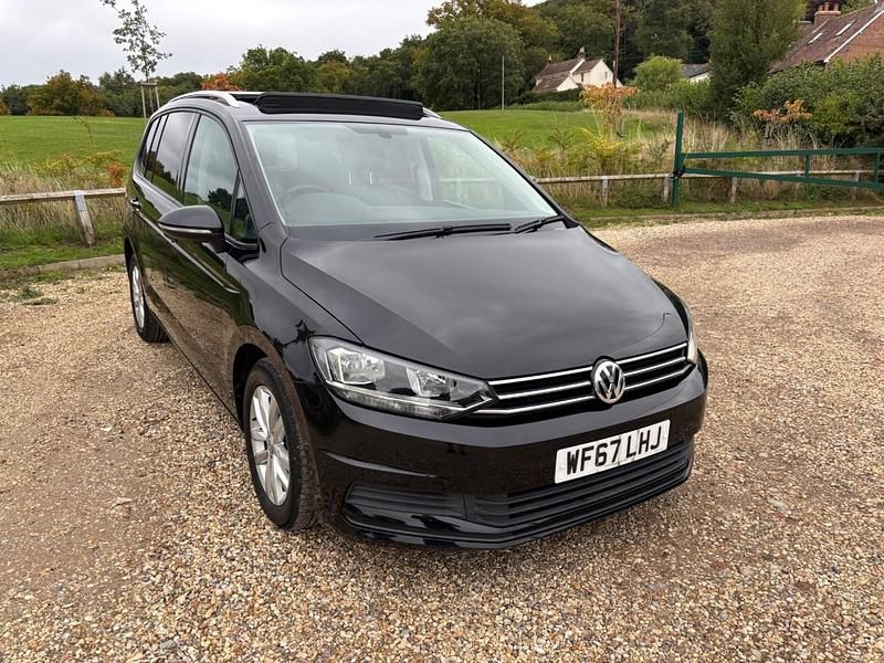 Used VW Touran Family 115 HP (84 kW) 2017 Black MPV