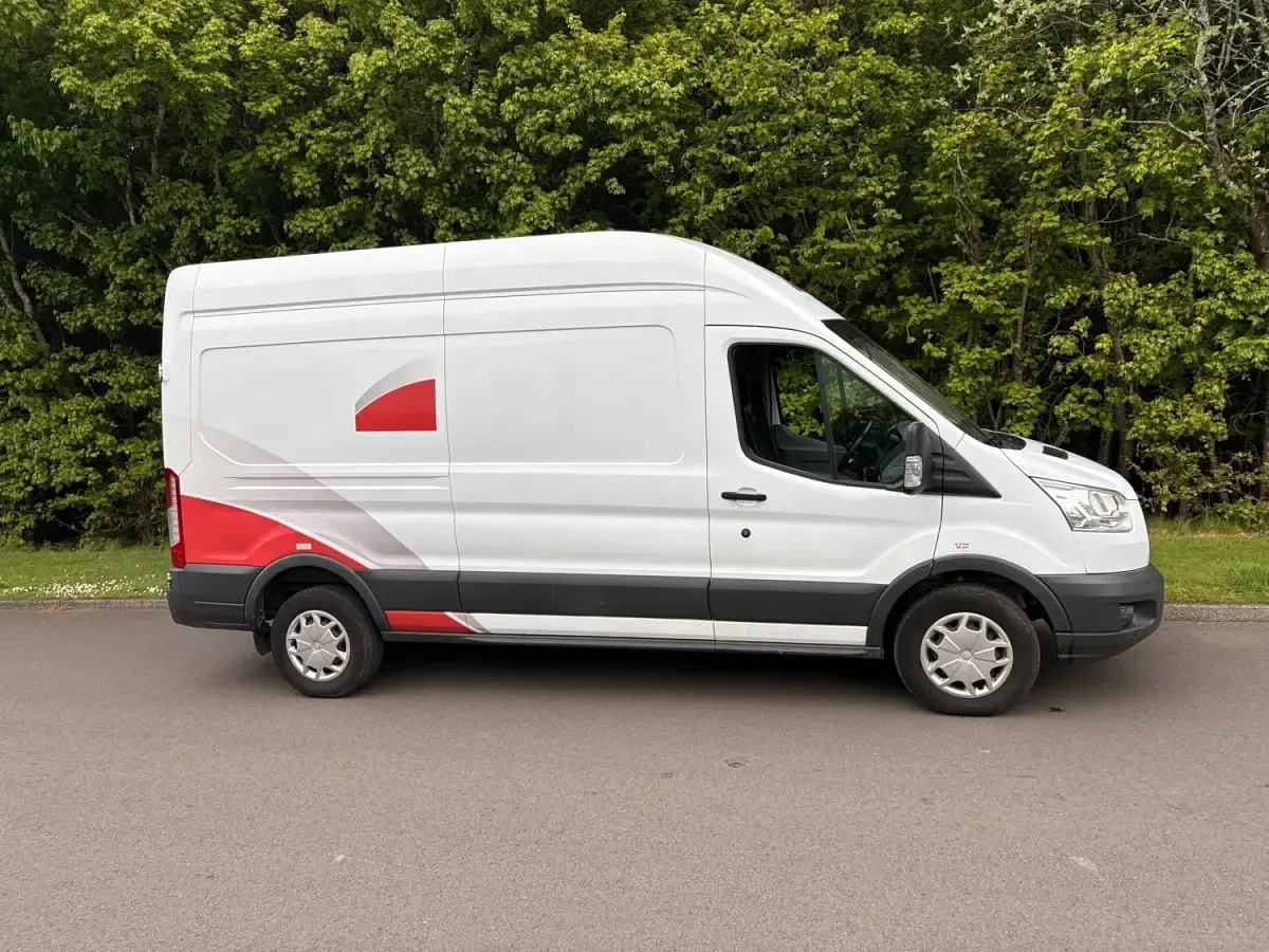 Używany Ford Transit 130 KM (95 kW) 2018 Biały Van