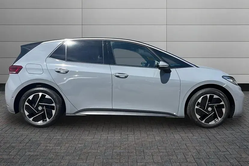 New VW ID.3 Pro 147 kW (201 HP) 2026 Moonstone grey with solid black roof Hatchback