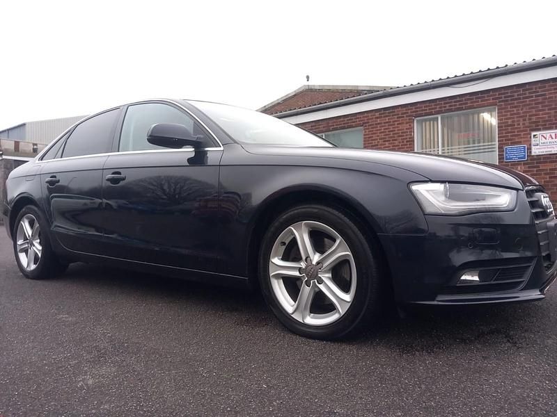 Used Audi A4 211 HP (155 kW) 2012 Blue Sedan