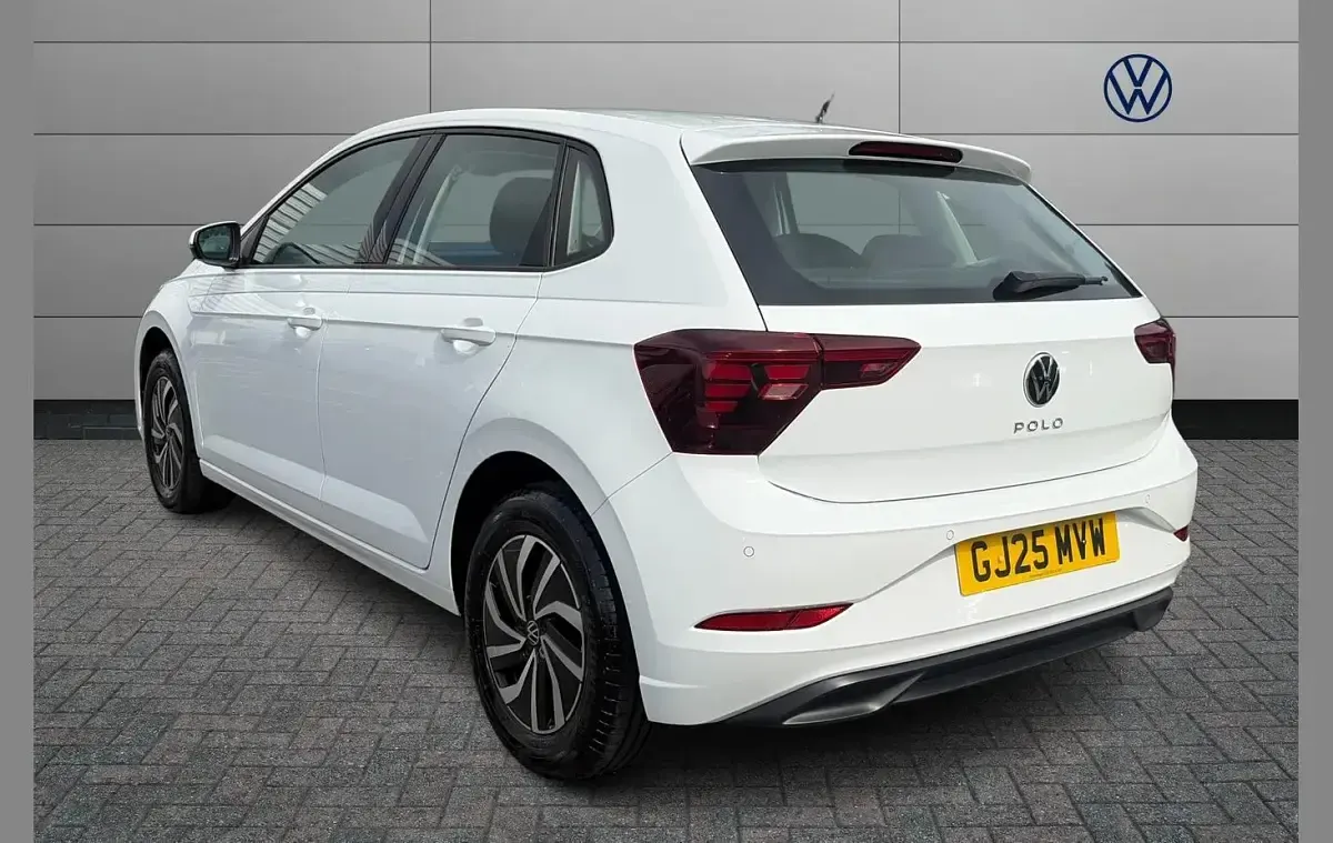 Used VW Polo Life 95 HP (69 kW) 2025 White Hatchback