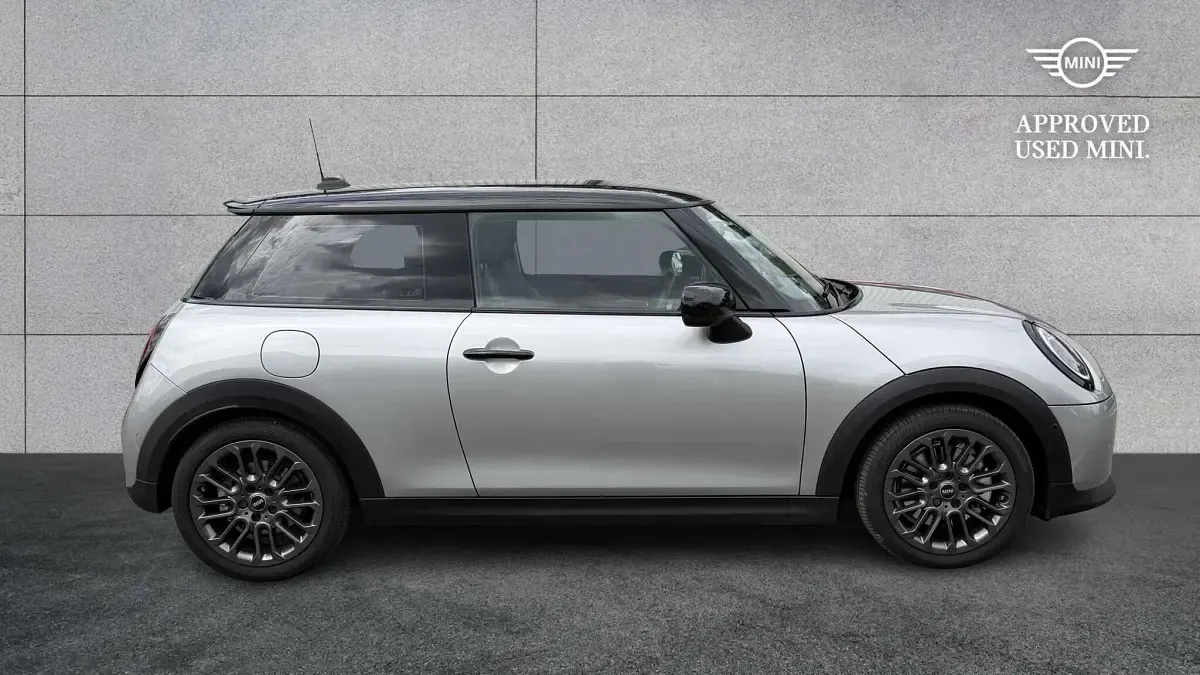 Used Mini Cooper S Hatch 201 HP (147 kW) 2024 Silver Hatchback