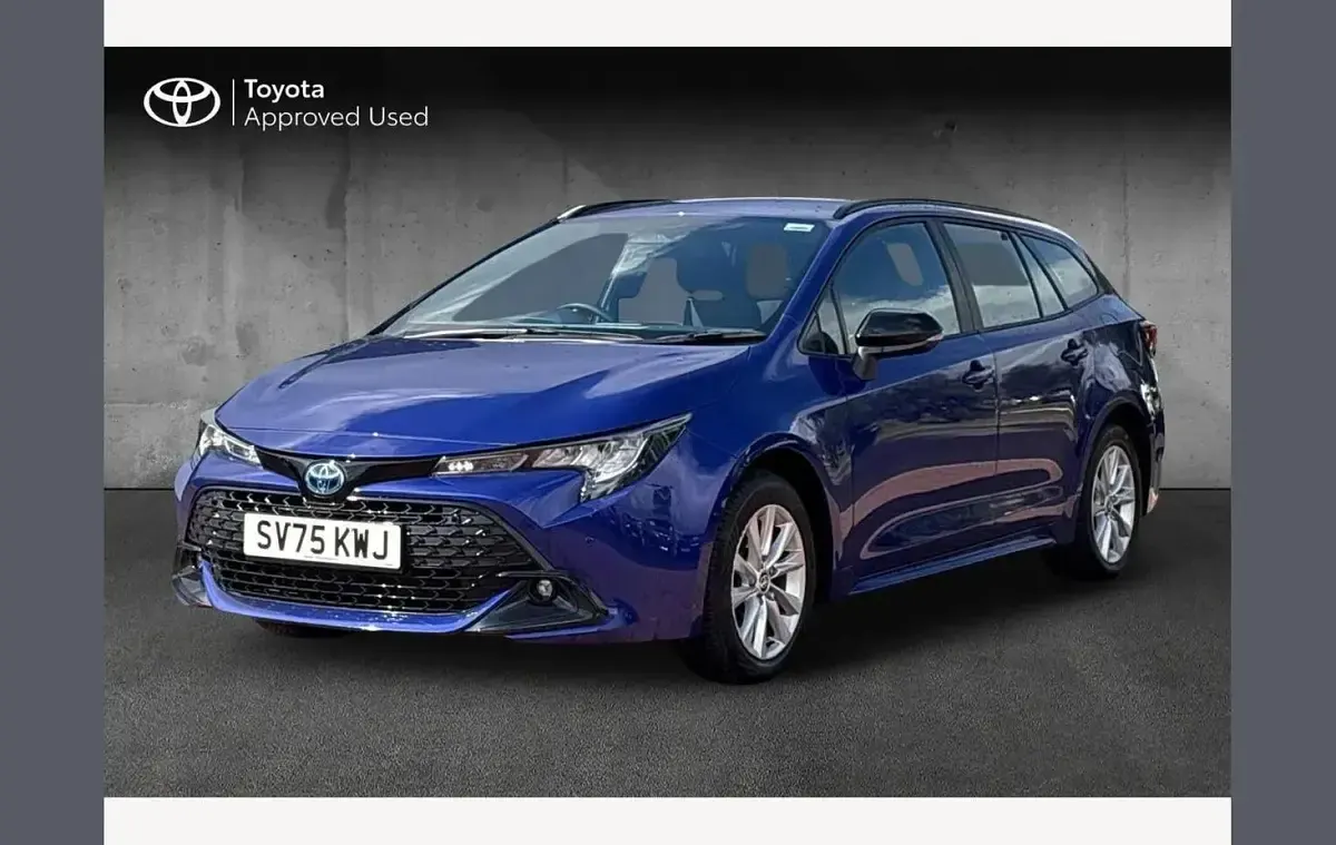 Used Toyota Corolla 140 HP (102 kW) 2025 Blue Estate