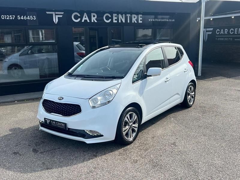 Used Kia Venga 128 HP (94 kW) 2016 White Hatchback