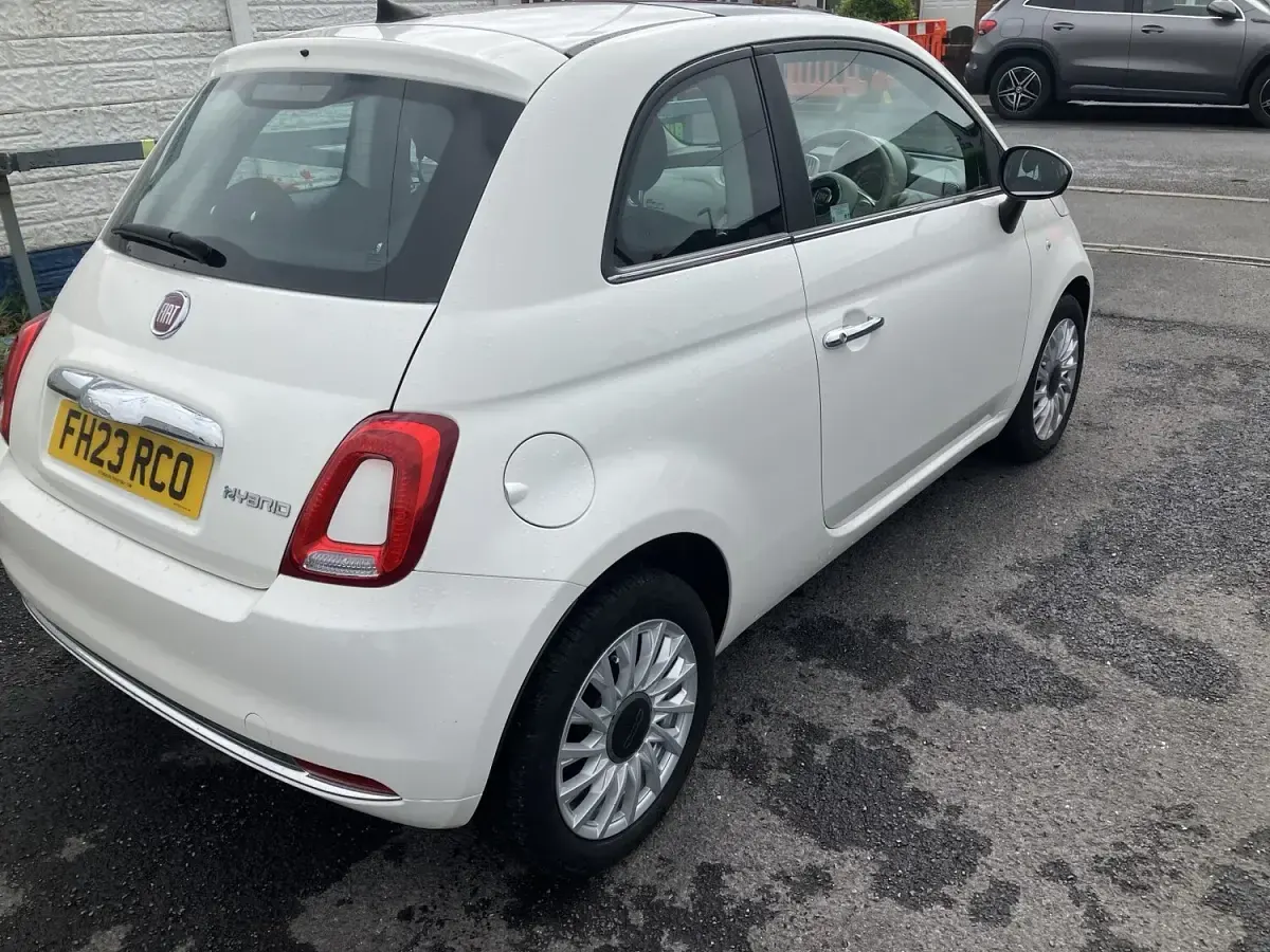 Used Fiat 500 70 HP (51 kW) 2023 White Hatchback