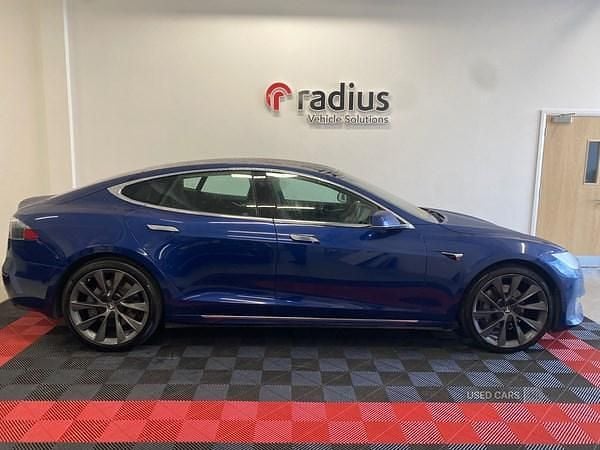 Used Tesla Model S Long Range AWD 397 kW (541 HP) 2020 Blue Hatchback