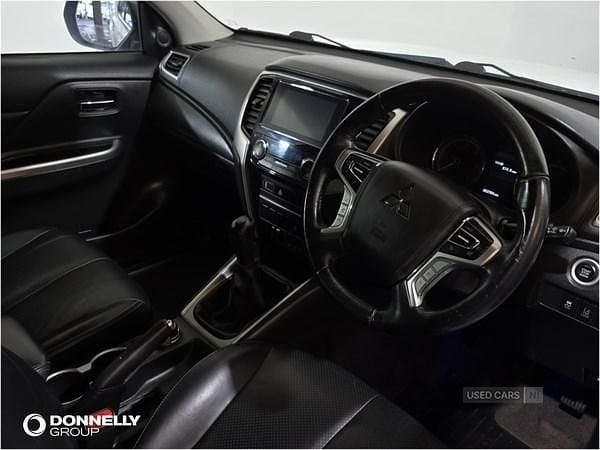 Used Mitsubishi L200 150 HP (110 kW) 2021 White Pickup