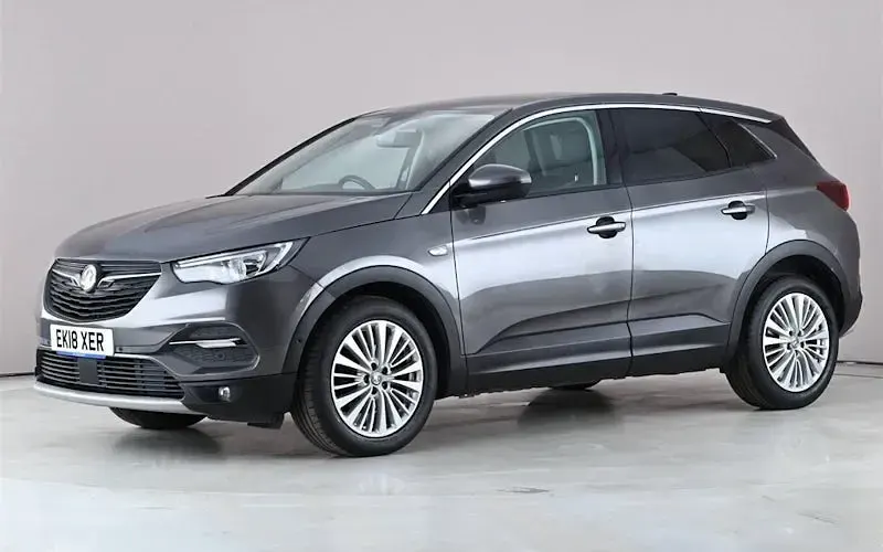 Used Vauxhall Grandland X Sport 131 HP (96 kW) 2018 Grey SUV