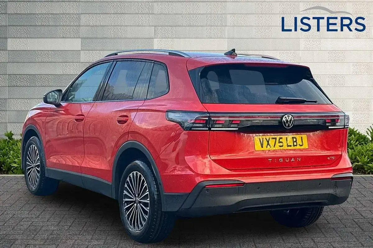 Used VW Tiguan Match 150 HP (110 kW) 2025 Persimmon red SUV