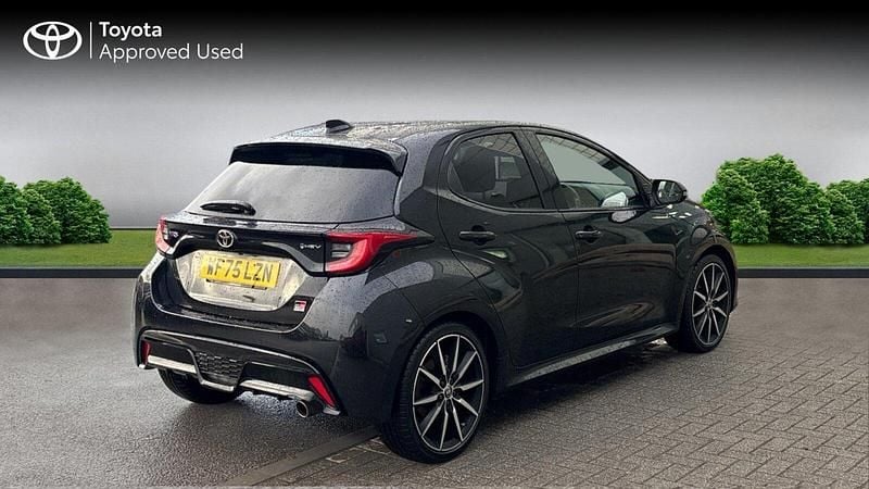 Used Toyota Yaris Hybrid Sport 131 HP (96 kW) 2025 Eclipse black Hatchback